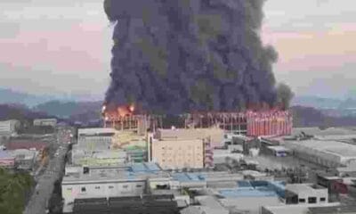 U.S. Tomahawk missile launch during Operation Epic Fury targeting Iranian warships in the Persian Gulf